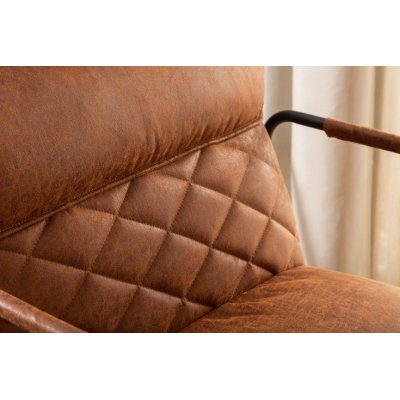 elegancki brązowy fotel w stylu retro 