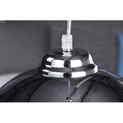chromowana wisząca lampa do salonu 