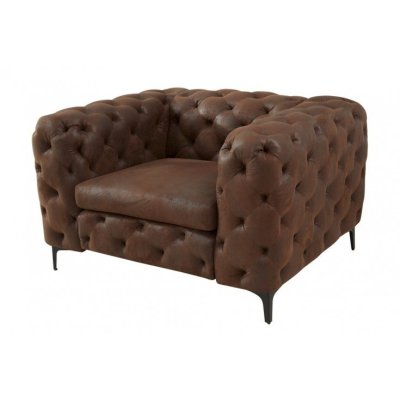 Wygodny fotel w stylu Chesterfield