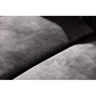 Elegancka sofa 3 osobowa Chesterfield