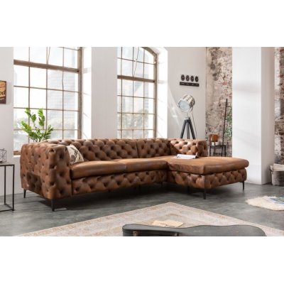Duży narożnik w stylu Chesterfield