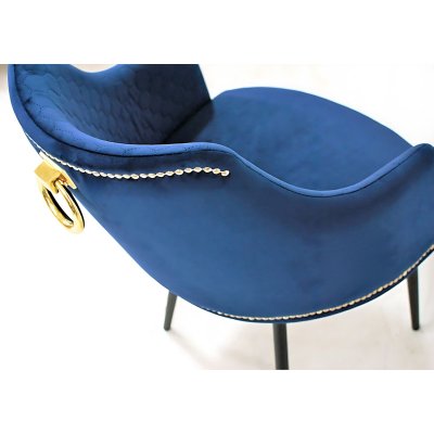 Designerskie krzesło Glam tapicerowane z kołatką