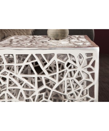 nowoczesny komplet dwóch aluminiowych stolików które będa wspaniałym dodatkiem do Twojego wnętrza 