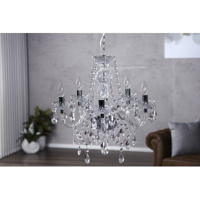 eksluzywne lampy wiszące do salonu w stylu glamour