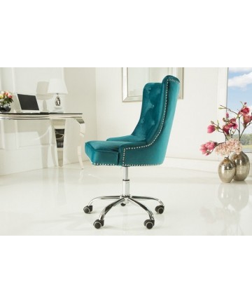 ekstrawaganckie turkusowe krzesło na kółkach w stylu glamour 
