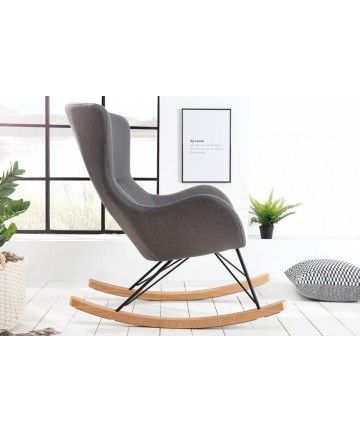 nowoczesny bujany fotel w kolorze ciemnoszarym