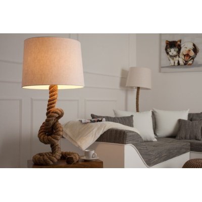 designerska lampa stołowa dla fanatyków nietypowych dodatków 