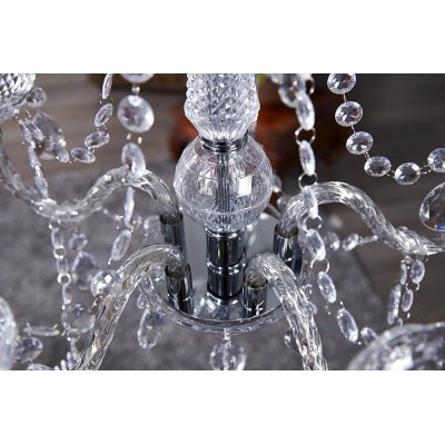 eksluzywne lampy wiszące do salonu w stylu glamour