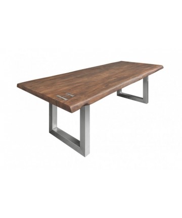 duży masywny stół z litego drewna do jadalni