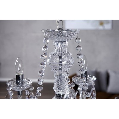 eksluzywne lampy wiszące do salonu w stylu glamour