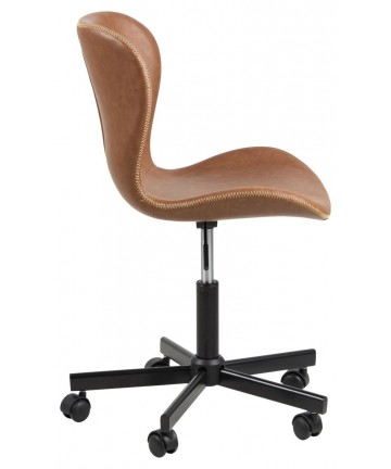 obrotowe krzesło biurowe do nowoczesnego biura w stylu skandynawskim z postarzałej skóry brązowej