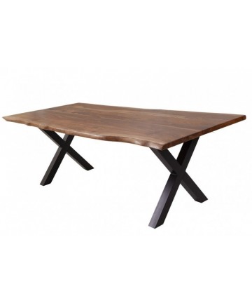 Stół z litego drewna w stylu industrialnym