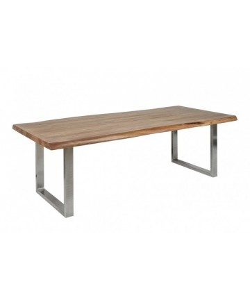 niezwykły stół z pofałdowanym blatem wykonanym z litego drewna 