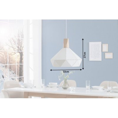 biała lampa wisząca ze skandynawskim akcentem