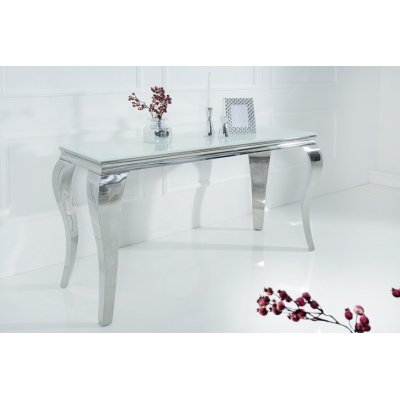 Elegancka toaletka w stylu barokowym