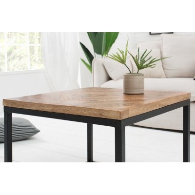 designerski stolik kawowy w stylu industrialnym 